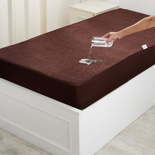 Amazon Brand - Solimo Water Resistant Polyester Mattress Protector, Single Bed Size (72…