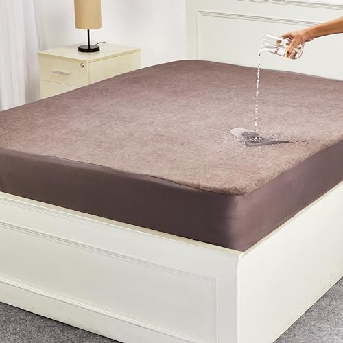 Amazon Brand - Solimo Water Resistant Polyester Mattress Protector, King Bed Size (78x7…